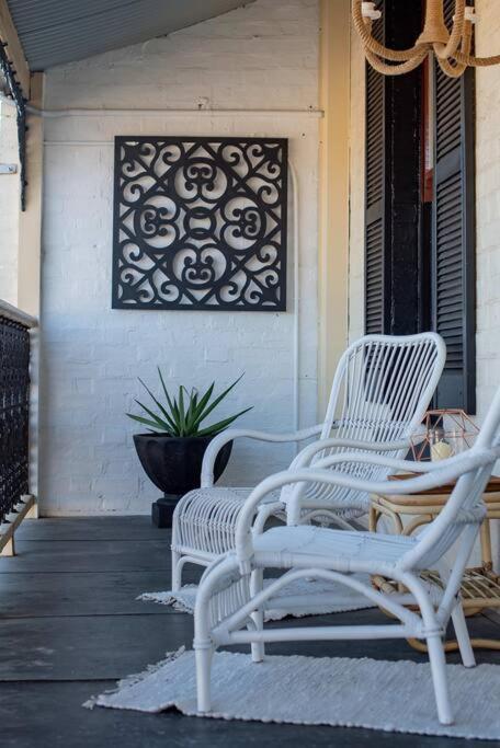 Historic Beauty In The Cbd! Parking And Wifi Leilighet Launceston Eksteriør bilde