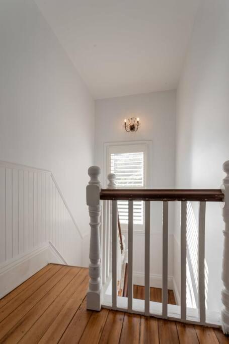 Historic Beauty In The Cbd! Parking And Wifi Leilighet Launceston Eksteriør bilde